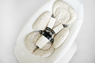 Mamaroo Newborn Insert - Daisy Cotton and Waffle Fabric