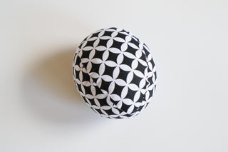 Mamaroo Replacement Ball - Single Black and White Toy Ball